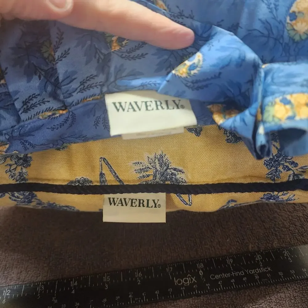 Waverly set pillows